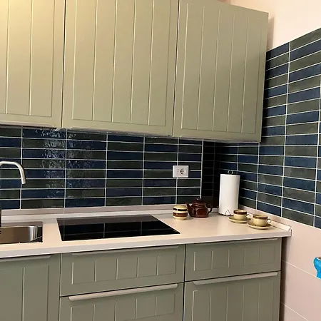 Characteristic Garibaldi Apartman Bari