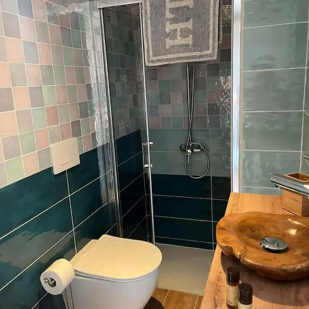 Characteristic Garibaldi Apartman